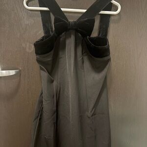 Elegant Black Dress with Bow Detail
